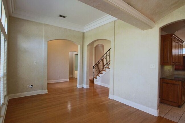 Building Photo - Stunning 3 Bedroom Rental in South Tyler! Tour Today!