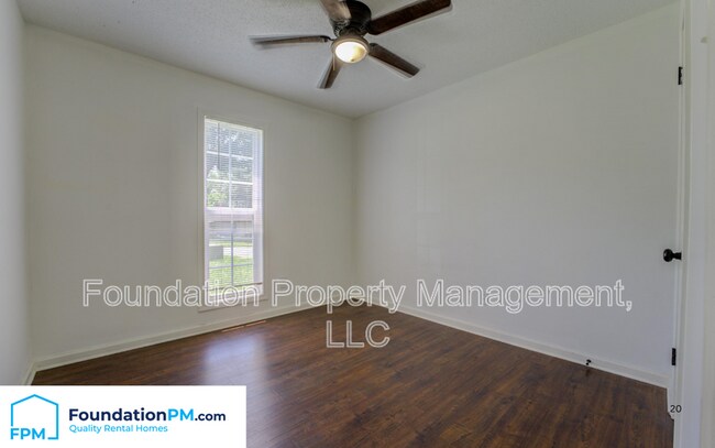 Building Photo - 3814 Selden Cove