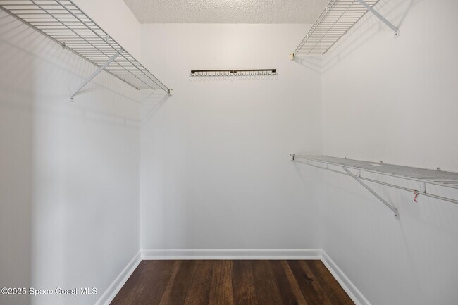 Building Photo - 123 Adams Ave