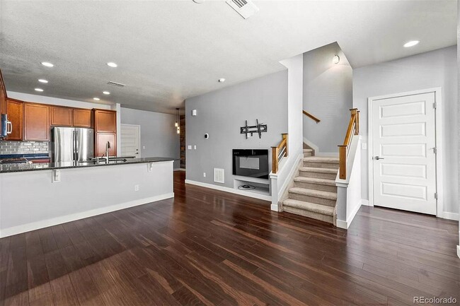 Building Photo - 6763 Morrison Dr