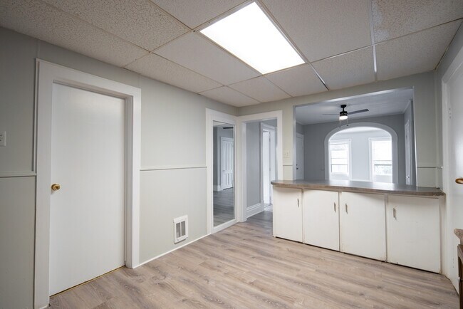 Building Photo - 500 2nd St
