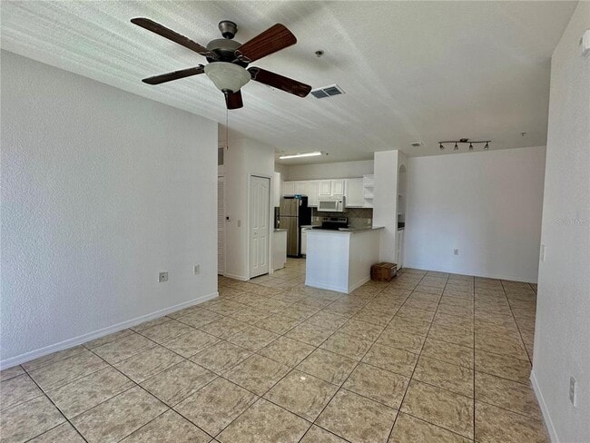 Building Photo - 6153 Metrowest Blvd