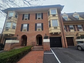 Building Photo - 206-14 Emily Rd