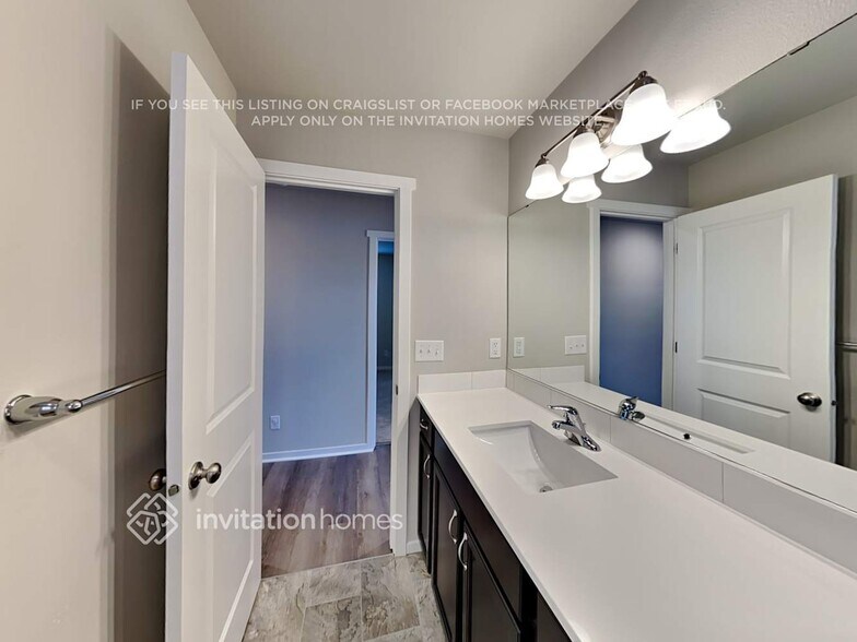 Building Photo - 18354 107th Ave E