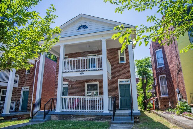 Building Photo - 1518 Porter St