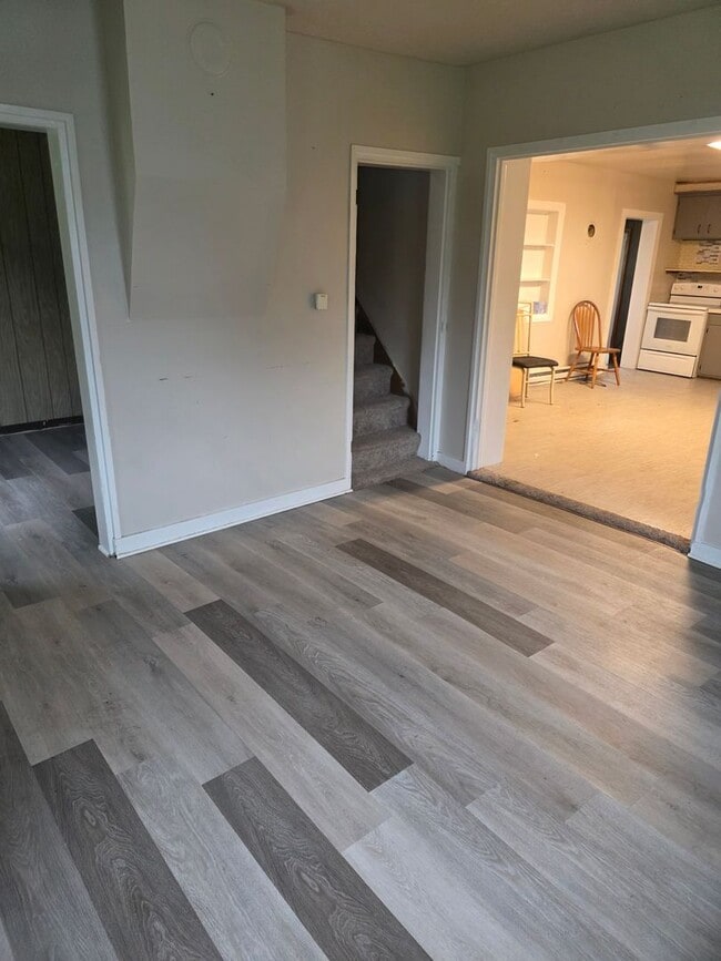 Building Photo - 3 Bedroom House in Ackley