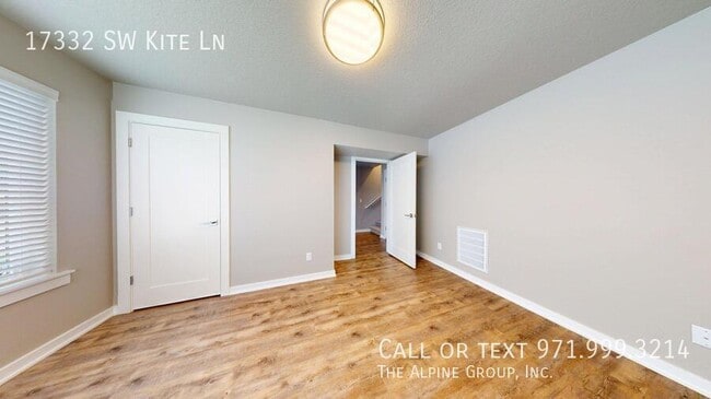 Building Photo - 17332 SW Kite Ln