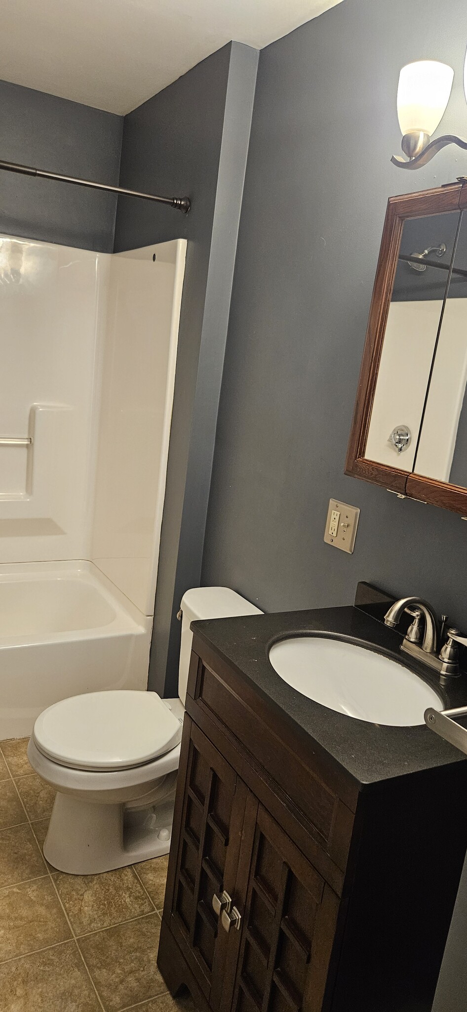 bathroom - 70 Forest St