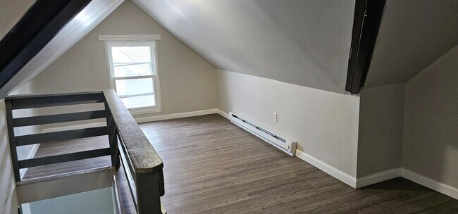 Building Photo - 10325-10325 Bernard Ave