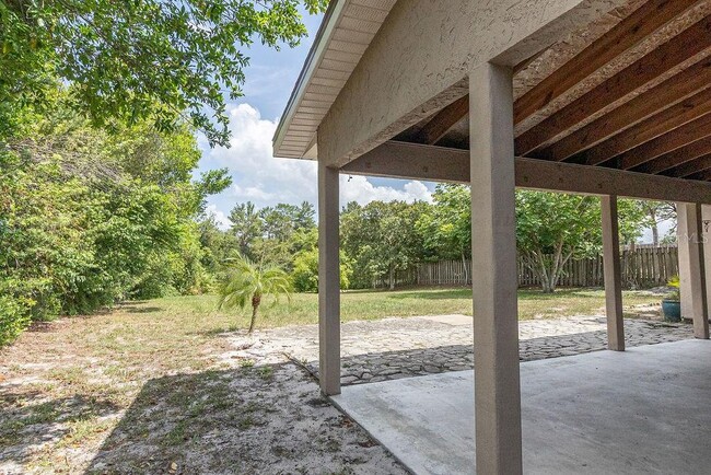 Building Photo - 1465 Eden Dr