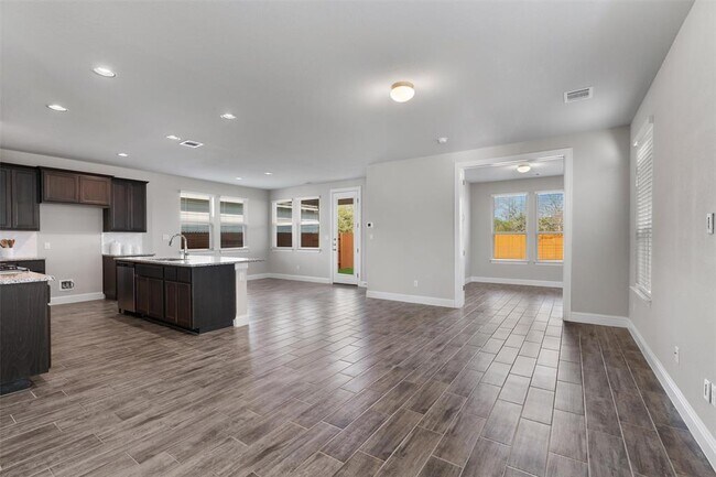 Building Photo - 312 Stone Cyn Dr