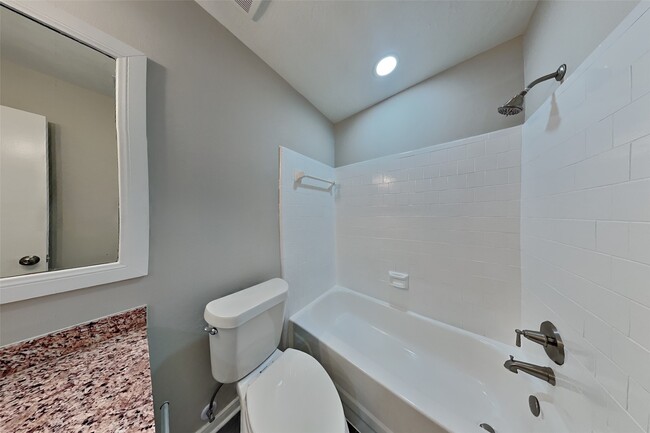 Building Photo - 4311 Duesenberg Ct