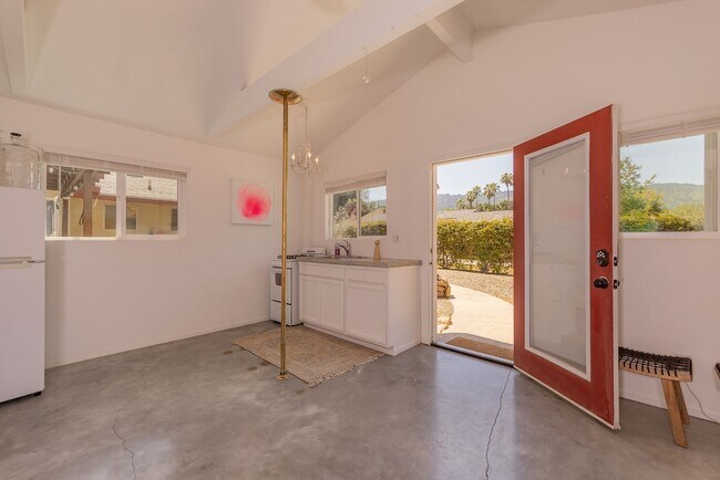 Building Photo - Upper Ojai Country Charmer w/Granny Flat