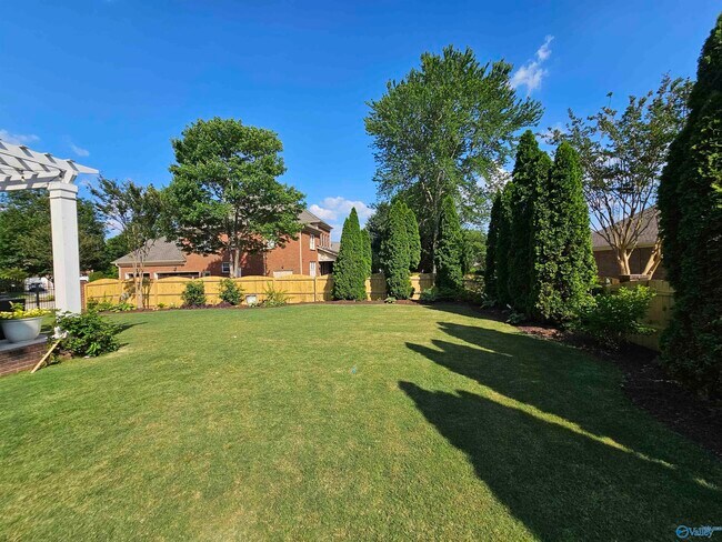 Building Photo - 3002 Brook Park Dr SE