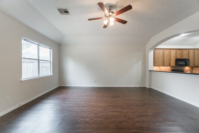 Building Photo - 25531 Forest Springs Lake