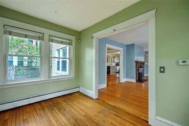 Building Photo - 4 Talbot Manor
