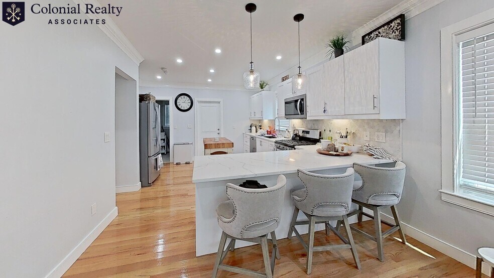 Building Photo - 32 Woodrow Ave