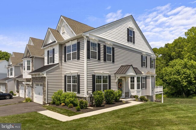 Building Photo - 148 Woodwinds Dr