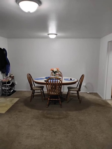 Building Photo - 230 E Center St