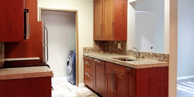 Building Photo - 7680 Bluestone Dr