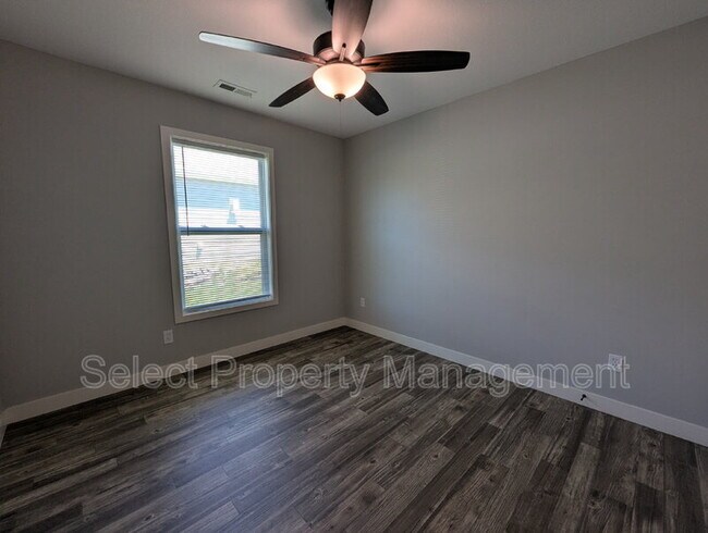 Building Photo - 1408 Sacred Oak Ct