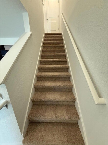 Building Photo - 4625 Orchard View Aly