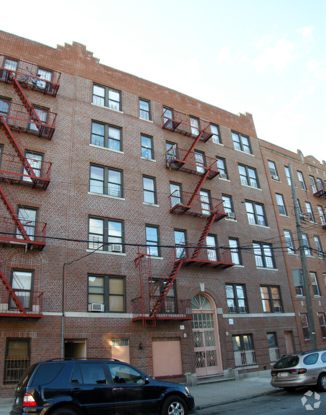 2300 Bathgate Ave - 2300 Bathgate Ave Bronx NY 10458 | Apartment Finder