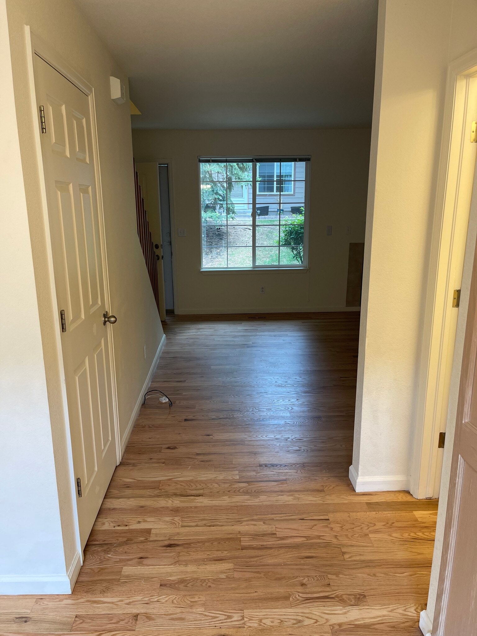 Building Photo - 806 Summer Dr