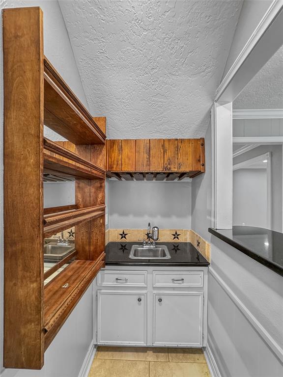 Building Photo - 8214 Roebourne Ln