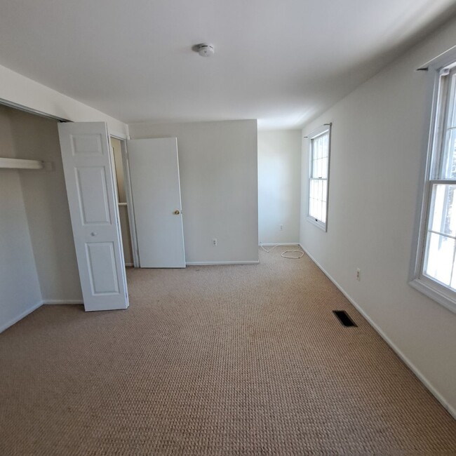 Building Photo - 3646 Lightner Ct