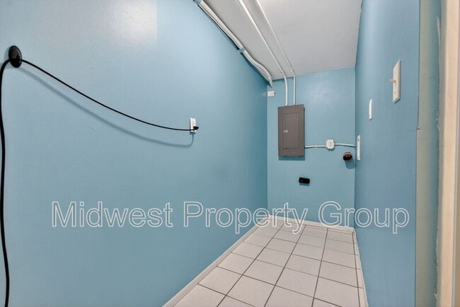 Building Photo - 175 Taney Dr