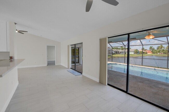 Building Photo - 5625 Aspen Ridge Cir