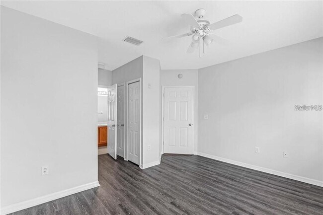 Building Photo - 9519 Newdale Way