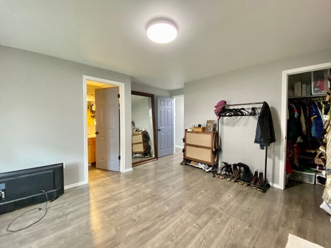 Building Photo - 3 Bedroom Home in West Valley