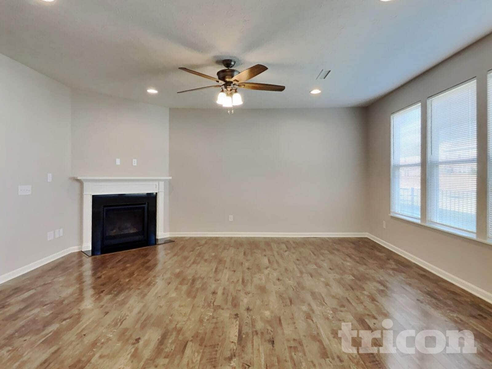 Building Photo - 10348 Hunters Crossing Blvd