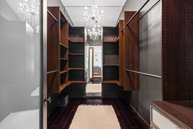 Building Photo - Architectural Contemporary with Panoramic ...