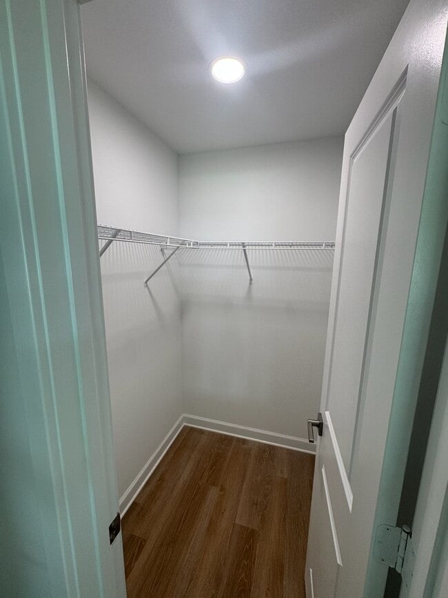 Building Photo - Available 7/1/2025 Brand New 3 bedroom 2 b...