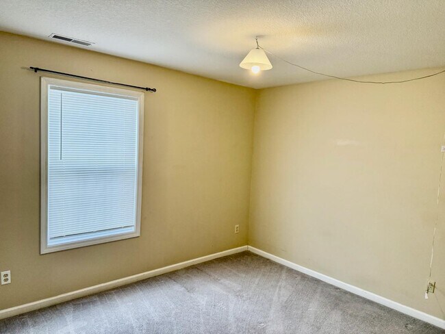 Building Photo - 10533 Graystone Cove