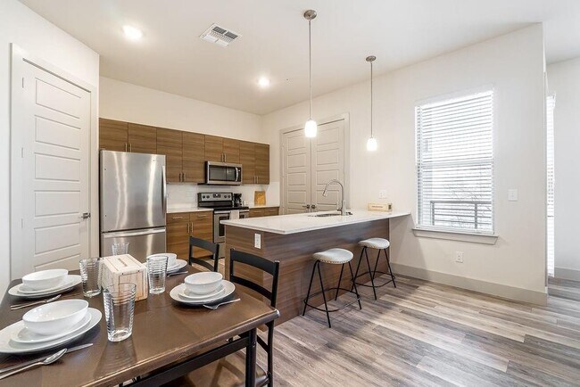 Building Photo - 2712 Wingate St