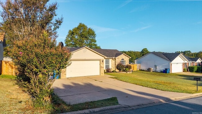 Building Photo - 10 Meadow Ridge Loop