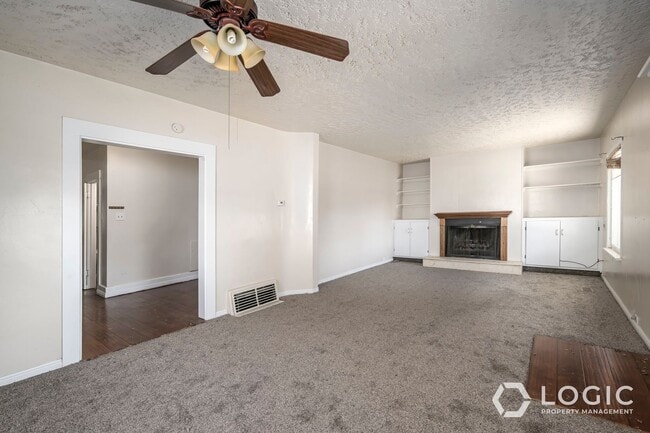 Building Photo - Great 2 Bedroom House on Dead End Street!