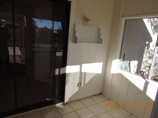 Building Photo - Desert Shadows Community