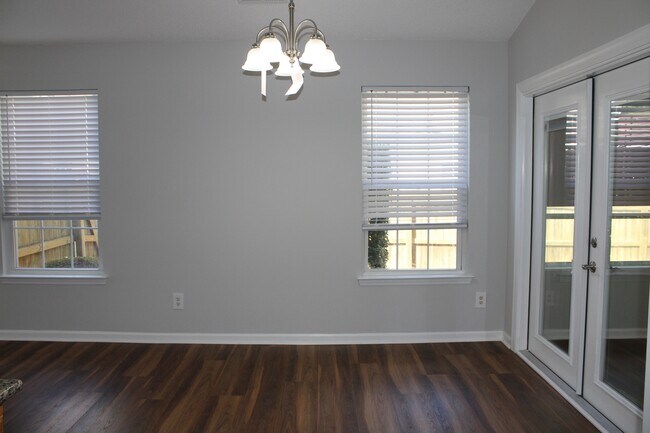 Building Photo - 312 Evening Star Dr