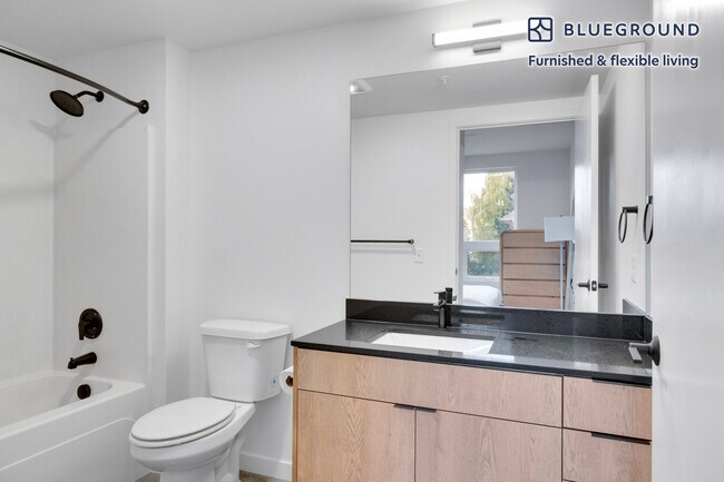 Building Photo - 1502 Fawcett Ave