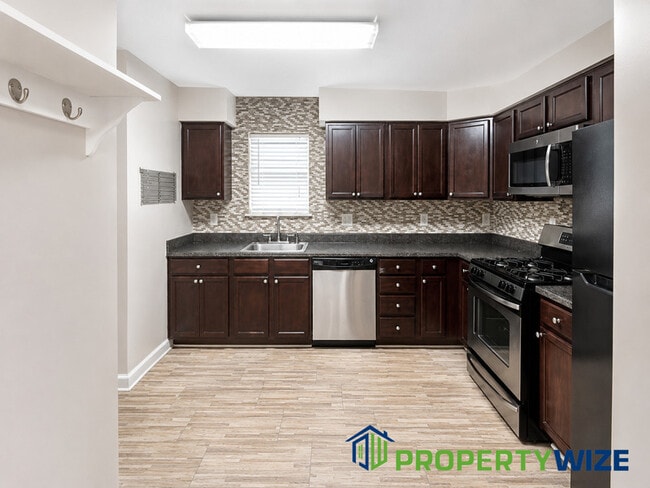 Building Photo - 4128 Orchard Ridge Blvd