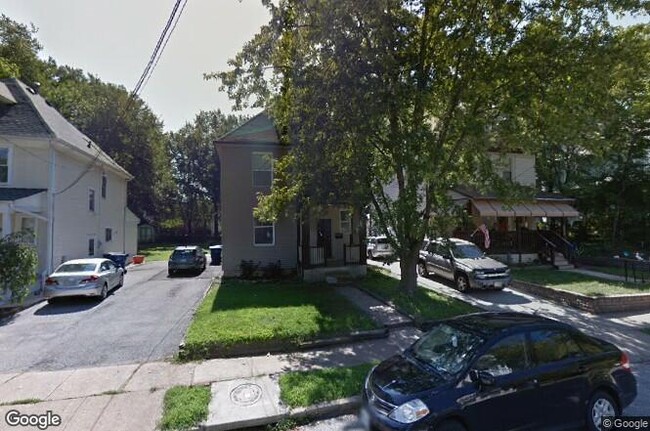 Primary Photo - 3324 Oxford Ave