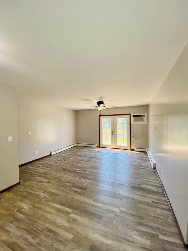 Building Photo - W 52nd Place
