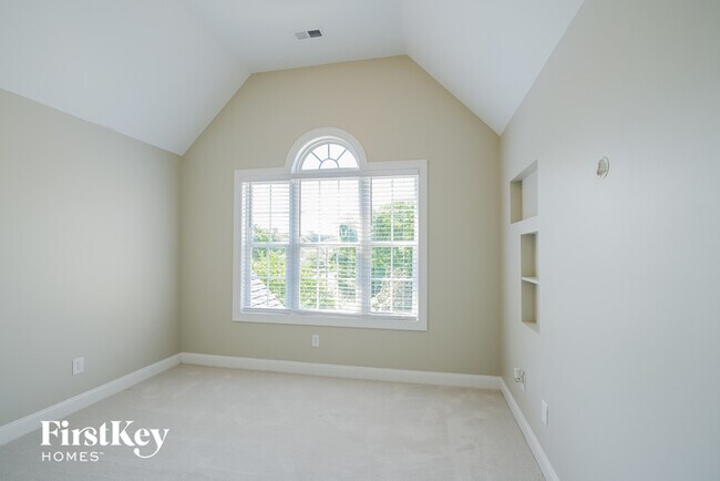 Building Photo - 2373 Topaz Ln