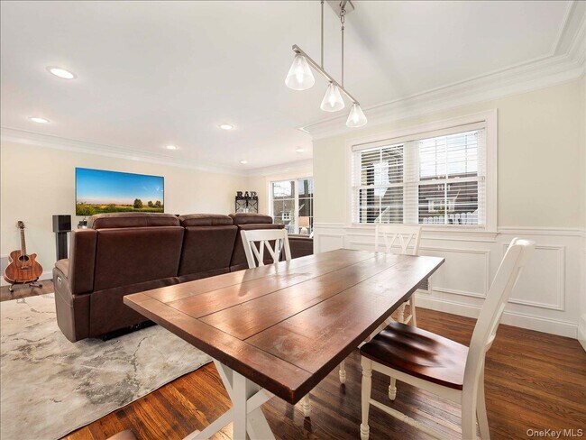 Building Photo - 5 Indian Dr