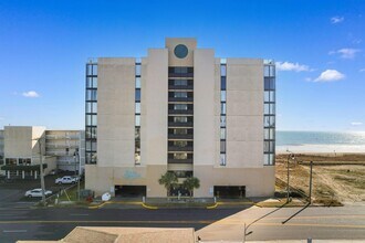 Building Photo - 1425 S Ocean Blvd